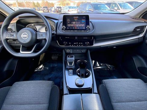 Used 2021 Nissan Rogue SV image 13