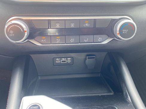 Used 2025 Nissan Altima 2.5 SR FWD image 26