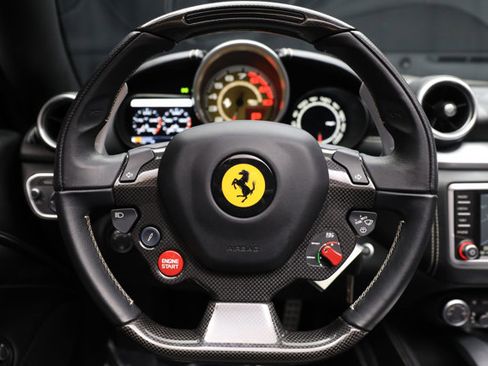 Used 2016 Ferrari California T image 78