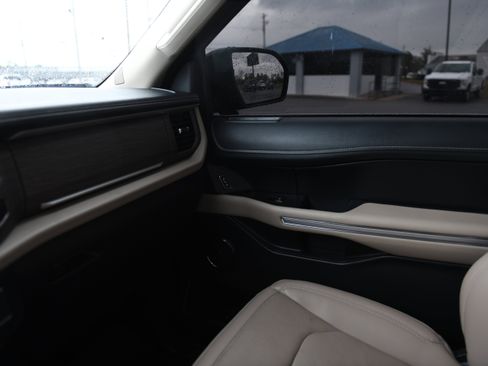 Used 2024 Ford Expedition Max Limited image 22