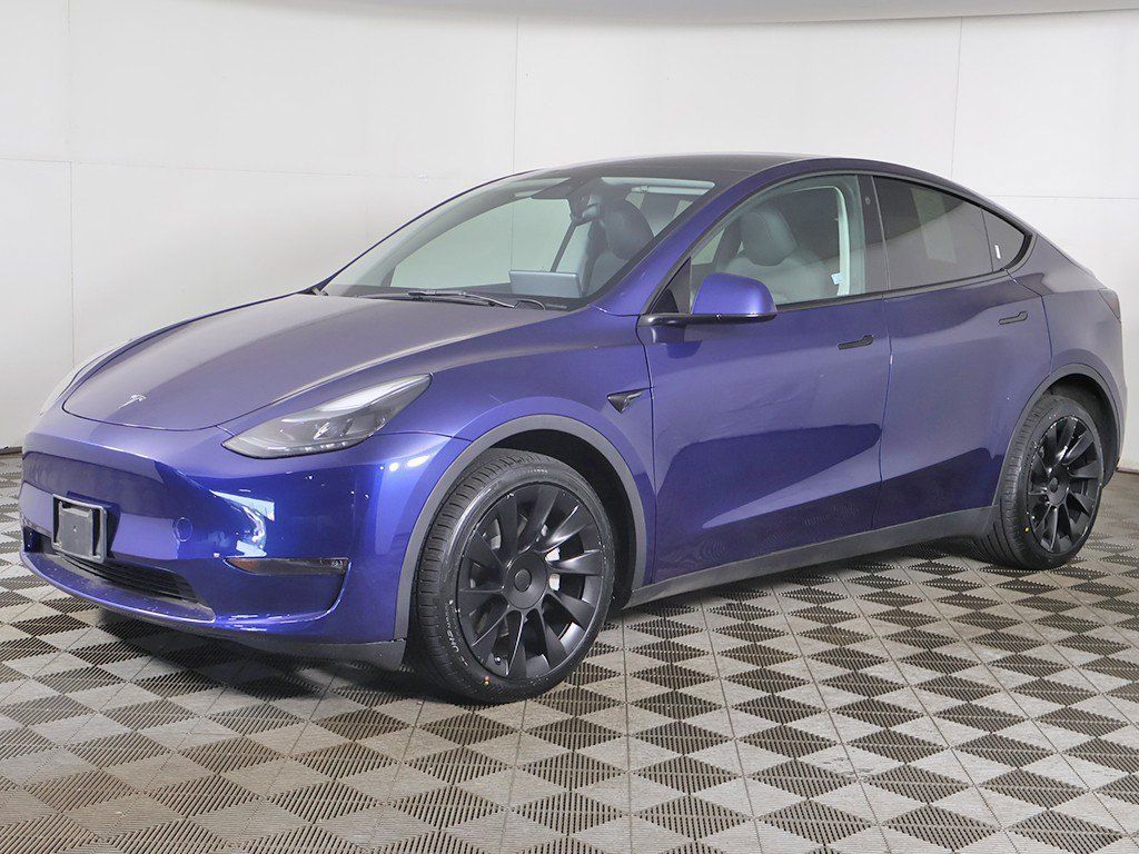 Used 2023 Tesla Model Y Long Range AWD/4WD image 12
