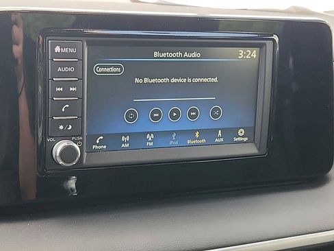 Certified 2025 Nissan Kicks S AWD/4WD image 16