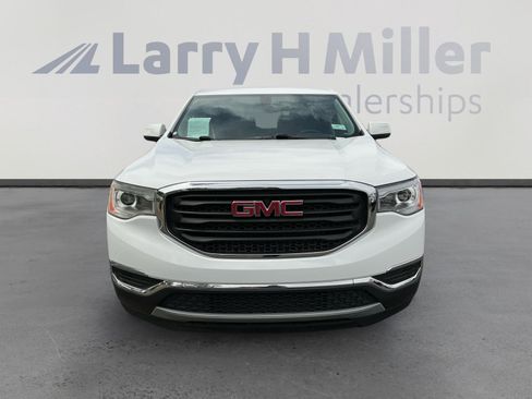Used 2018 GMC Acadia SLE w/ LPO, Floor Liner Package image 8