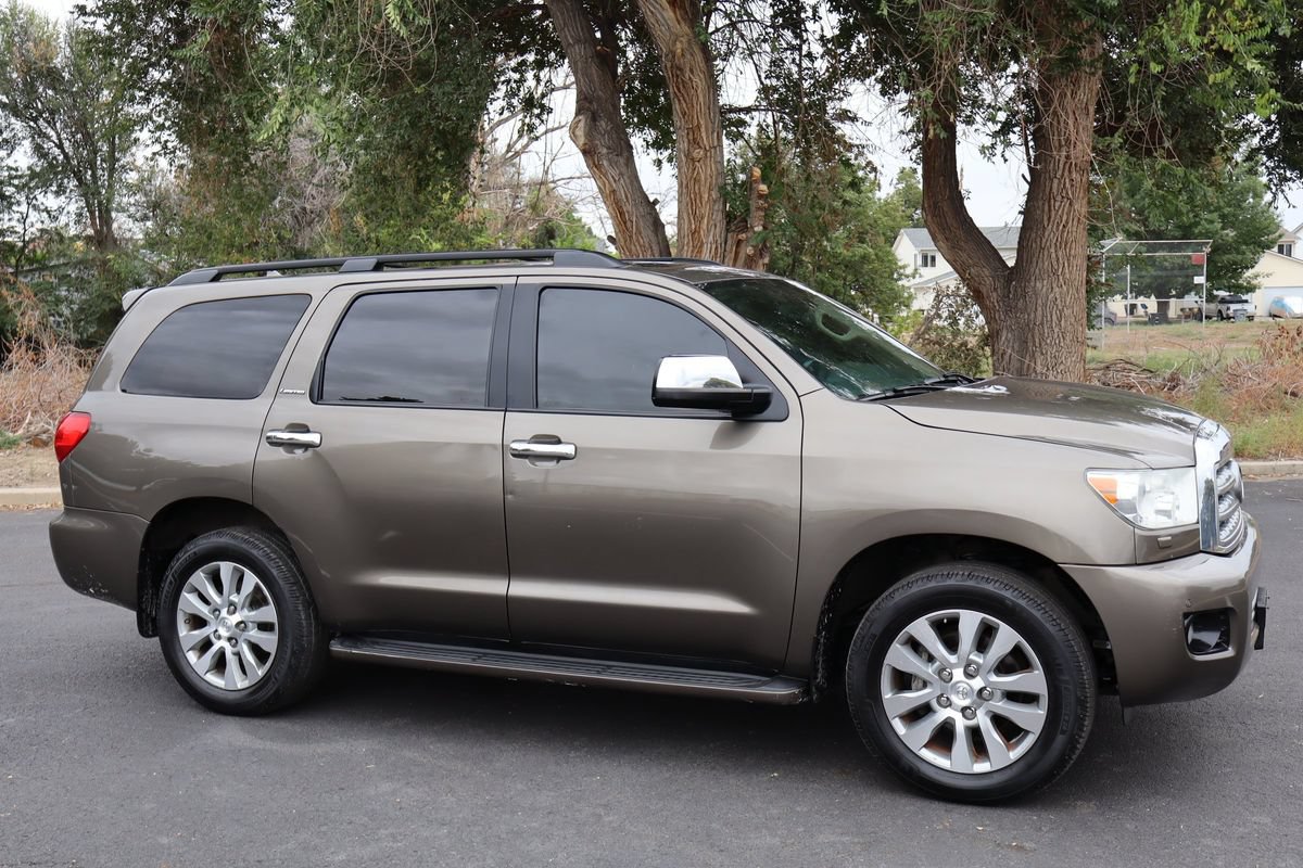 Used 2013 Toyota Sequoia Limited AWD/4WD image 2