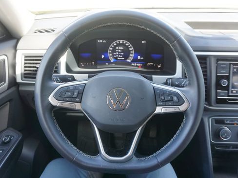 Used 2022 Volkswagen Atlas SE AWD/4WD image 3