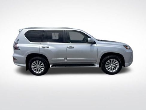 Used 2018 Lexus GX 460 Premium w/ Premium Package AWD/4WD image 6