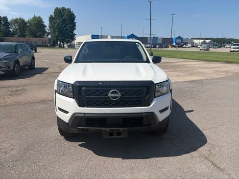 Used 2024 Nissan Frontier S w/ Technology Package AWD/4WD image 9