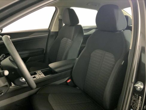 Used 2025 Kia K5 LXS FWD image 22