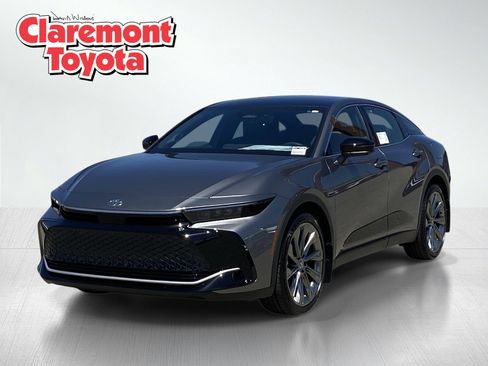 New 2026 Toyota Crown AWD/4WD image 1