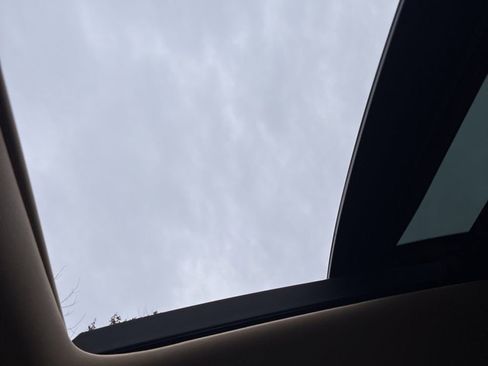 Used 2015 Hyundai Genesis 3.8 w/ Option Group 03 image 15