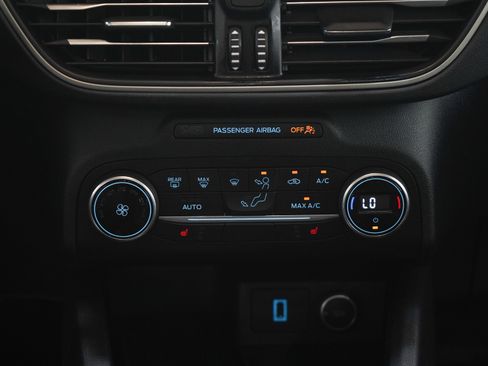 Used 2020 Ford Escape SE Sport AWD/4WD image 19
