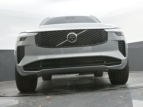 New 2026 Volvo XC90 B6 Ultra w/ Protection Package Premier image 38