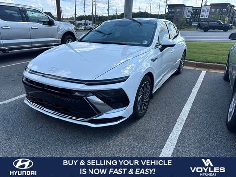 Certified 2025 Hyundai Sonata Limited FWD image 1