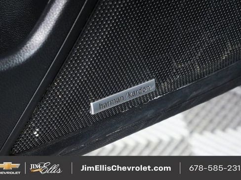 Used 2022 Subaru Outback Touring w/ Popular Package #2 image 8