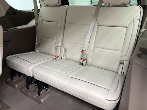 Certified 2021 GMC Yukon Denali image 7