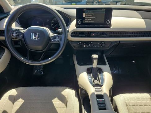 Certified 2023 Honda HR-V LX image 9
