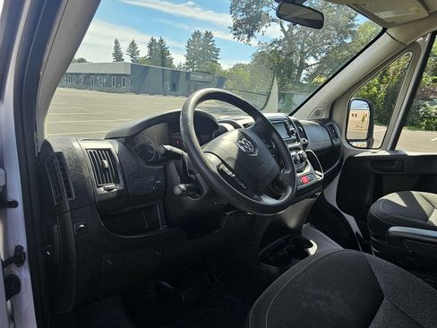Used 2016 RAM ProMaster 2500 w/ Interior Convenience Group FWD image 8
