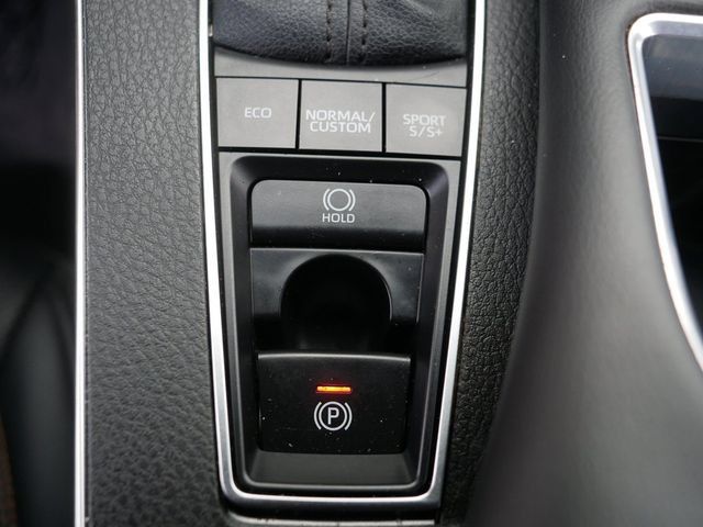 Used 2022 Toyota Avalon Touring FWD image 32