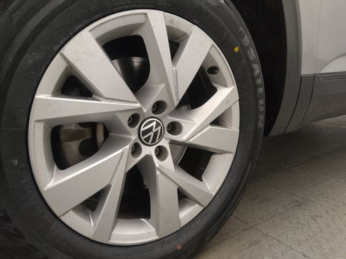 Used 2020 Volkswagen Atlas Cross Sport S image 31