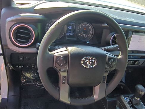 Used 2021 Toyota Tacoma SR image 10