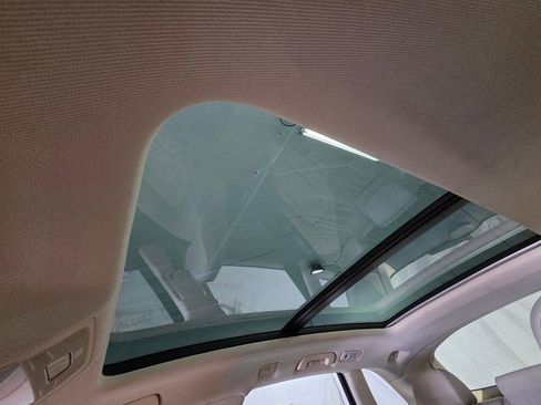 Used 2016 Audi Q5 2.0T Premium Plus w/ Technology Package image 12