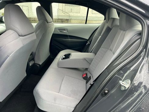 Certified 2024 Toyota Corolla SE w/ SE Package image 12