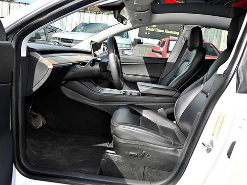 Used 2021 Tesla Model Y Long Range AWD/4WD image 15
