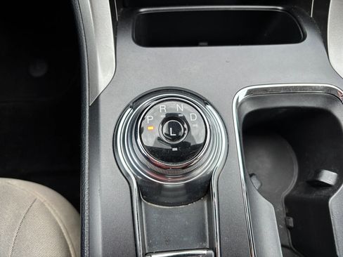 Used 2020 Ford Fusion SE image 31