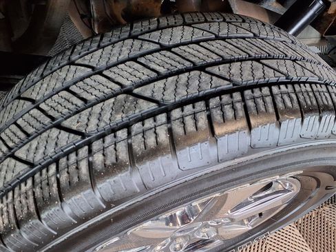 Used 2018 Ford F150 XLT w/ Equipment Group 302A Luxury image 9