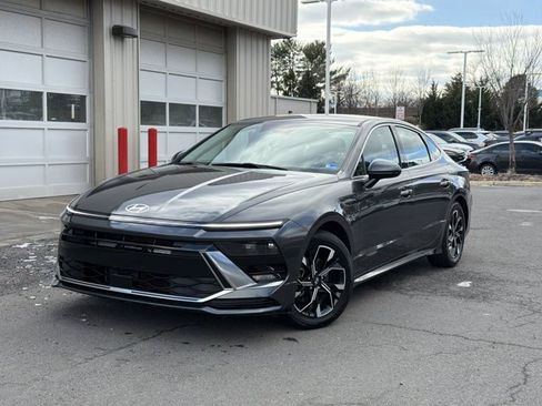 Used 2024 Hyundai Sonata SEL image 1