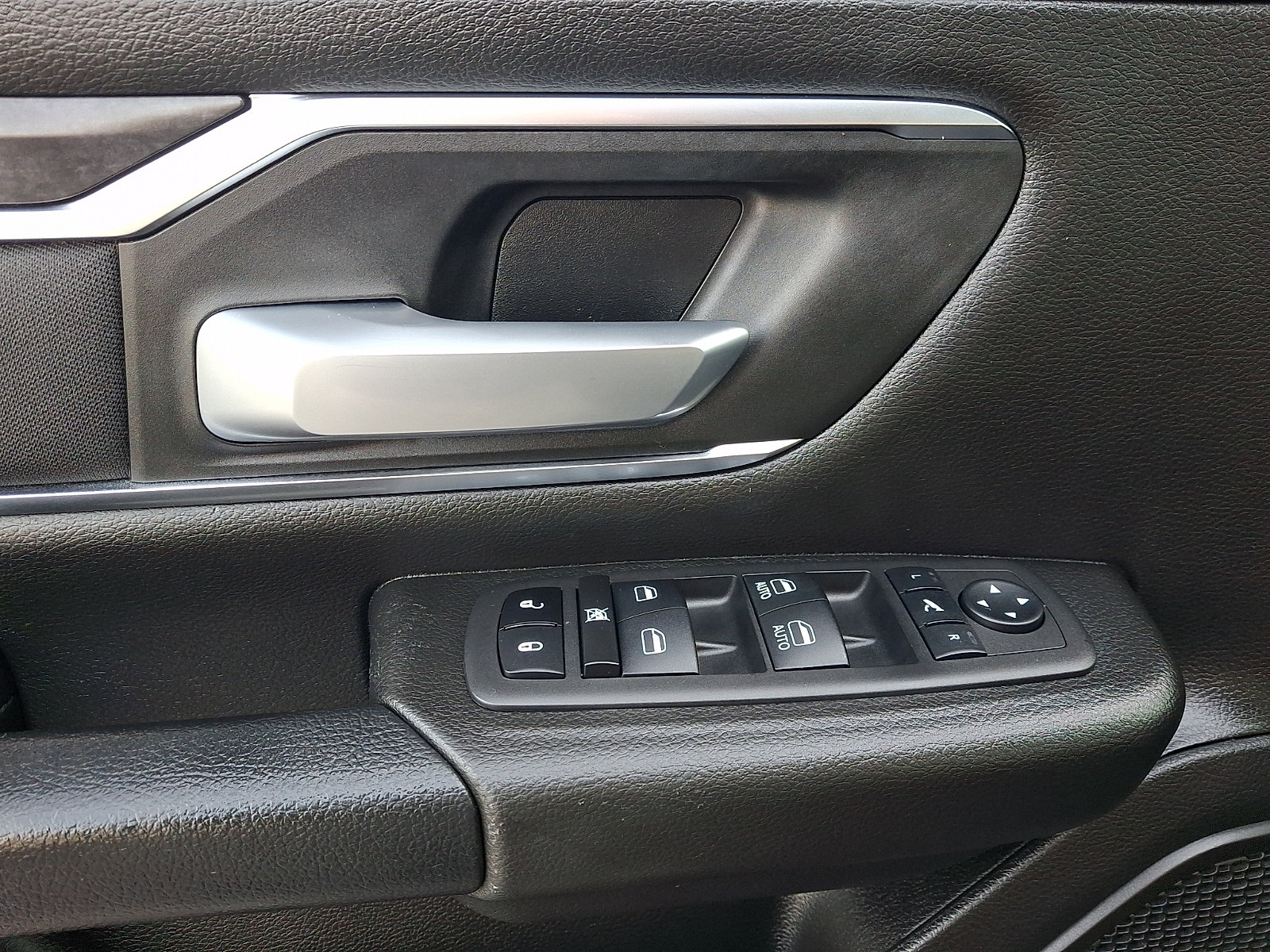 Used 2024 RAM 1500 Big Horn AWD/4WD image 12