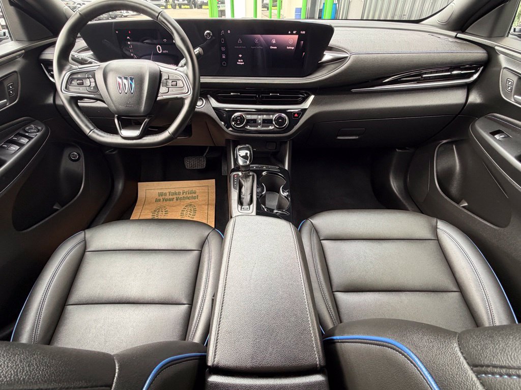 Used 2024 Buick Envista Sport Touring w/ Convenience II Package FWD image 12