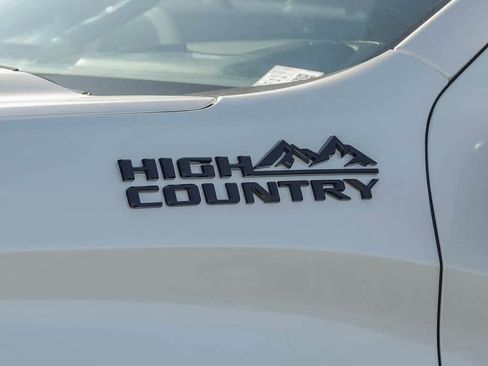Used 2023 Chevrolet Silverado 1500 High Country w/ High Country Premium Package image 9