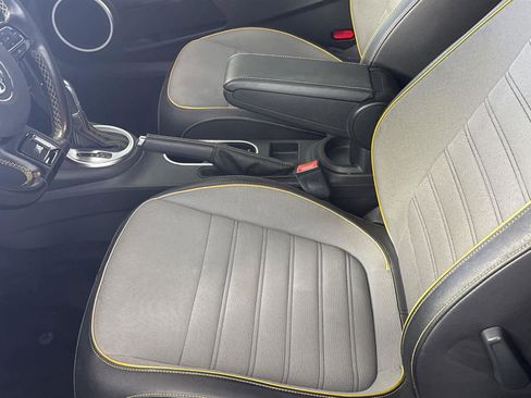 Used 2016 Volkswagen Beetle 1.8T Dune image 11