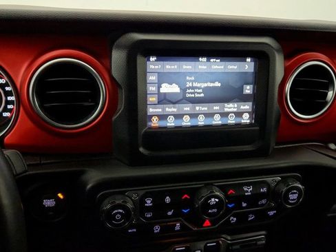 Used 2021 Jeep Wrangler Unlimited Rubicon w/ LED Lighting Group image 17