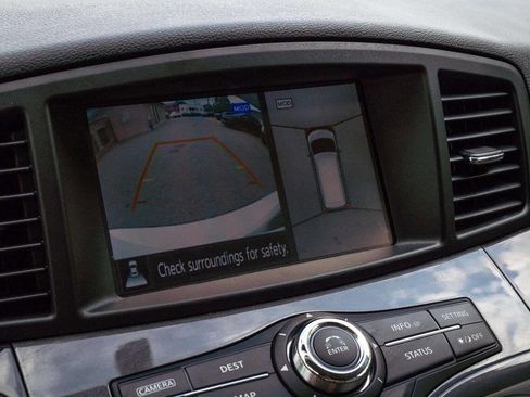 Used 2015 Nissan Quest Platinum image 23