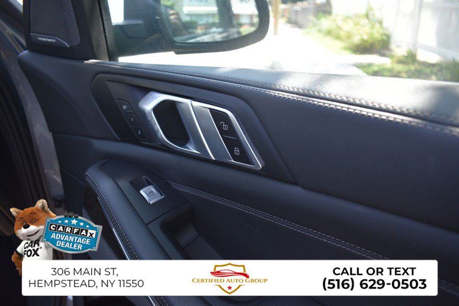 Used 2025 BMW X7 xDrive40i AWD/4WD image 22