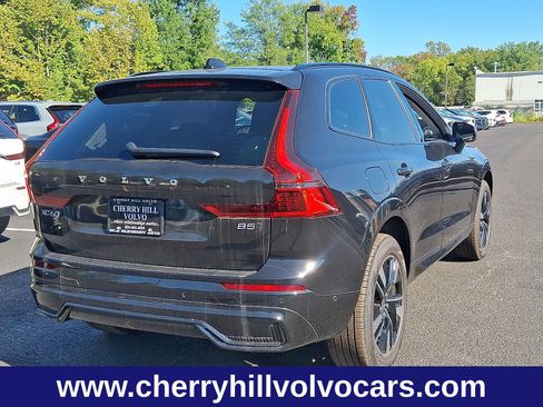 New 2026 Volvo XC60 B5 Plus w/ Climate Package image 6