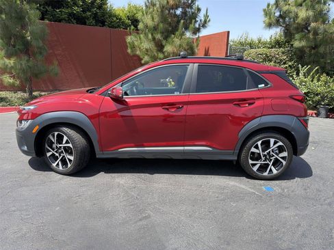 Used 2023 Hyundai Kona Limited AWD/4WD image 3