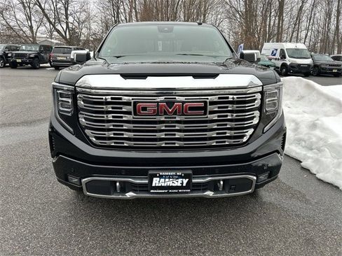 Used 2023 GMC Sierra 1500 Denali w/ Denali Reserve Package image 3
