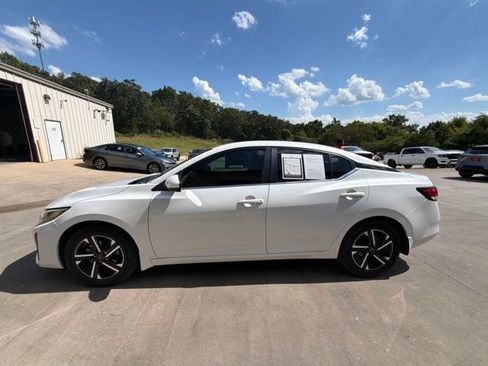 Used 2024 Nissan Sentra SV w/ All-Weather Package FWD image 6