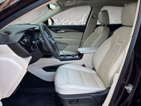 Certified 2023 Buick Envision Avenir image 19