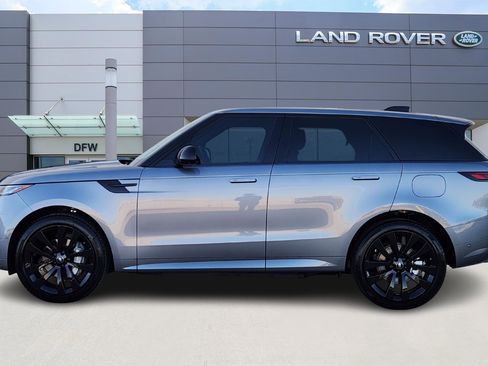 New 2025 Land Rover Range Rover Sport Dynamic SE image 3