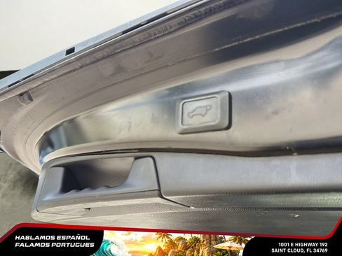 Used 2022 Toyota RAV4 XLE Premium AWD/4WD image 33