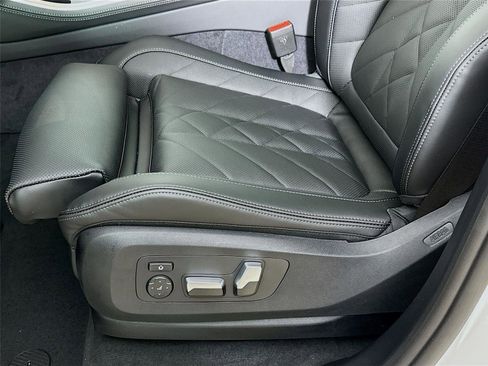 New 2026 BMW X5 xDrive50e w/ Executive Package image 20