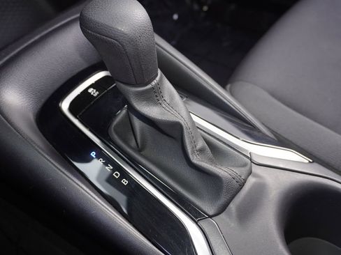 Certified 2024 Toyota Corolla LE image 17