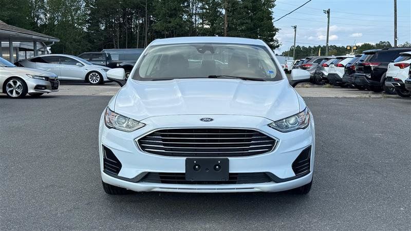 Used 2020 Ford Fusion SE FWD image 5
