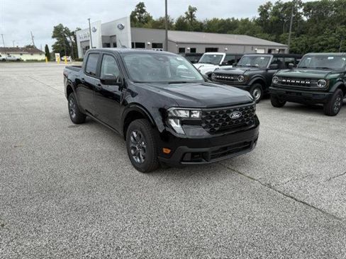 New 2025 Ford Maverick XLT w/ XLT Luxury Package AWD/4WD image 8