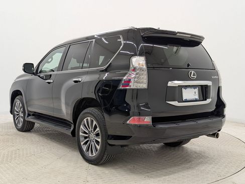 Used 2022 Lexus GX 460 Luxury w/ Accessory Package image 3