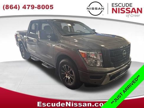 Used 2024 Nissan Titan SV w/ SV Convenience Package RWD image 1